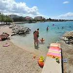 Pensionat Apartments Zara 3*