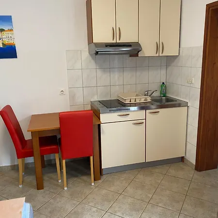 Apartments Zara *