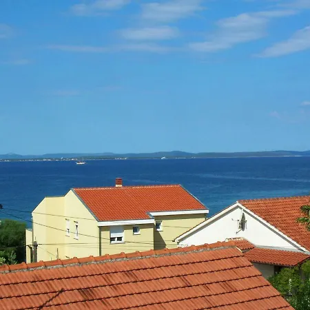 Guest house Apartments Zara *