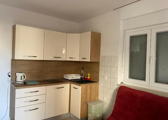 Apartments Zara 3* 扎达尔