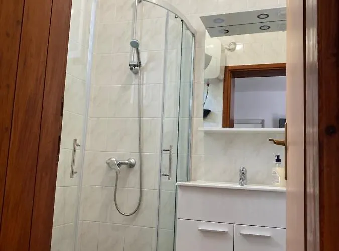 Penzion Apartments Zara 3*