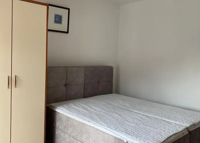 Apartments Zara 3*