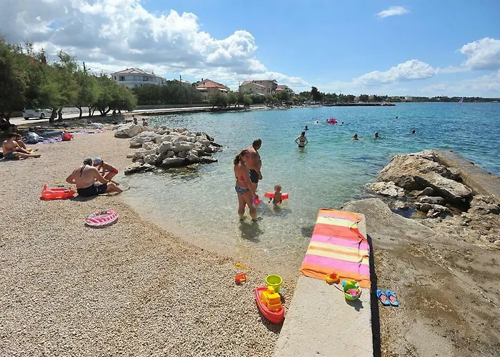 Penzion Apartments Zara 3*