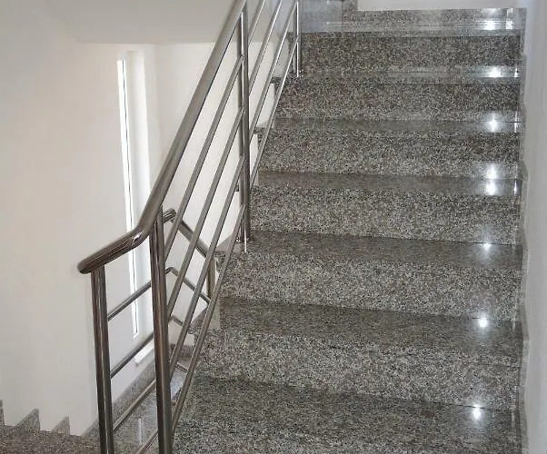 Apartments Zara Gasthuis 3*
